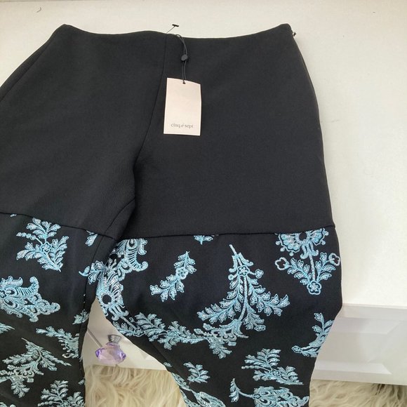 CINQ À SEPT Floral Print Skinny Leg Pants - Picture 3 of 7